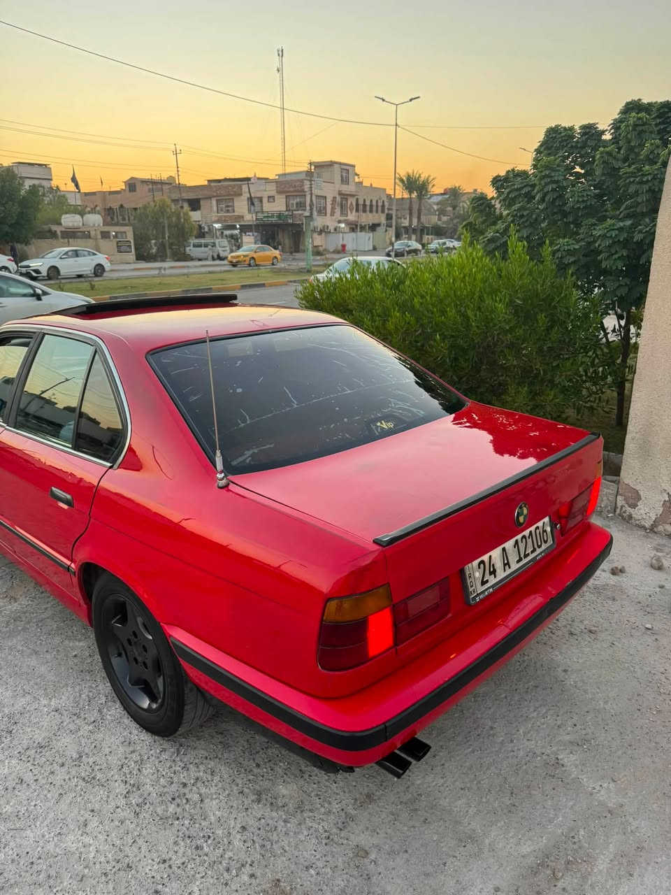 السلام عليكم للبيع او مراوس حسب القناعه
١٩٩١ اصل وفصل 

BMW 520i

لون أحمر - ❤️‍🔥

سيارة بلادية

مسكر فانوس

سته سلندر

قطه وحده صبغ بنيد فقط 

باقي كفاله بدون دواخل 

فول مواصفات

حدادية جديدة وتخم تايرات جيدة

كير  اوتو 

كشنات مخمل 

 فتحه سقف 

كهربائياته كله شغاله 

رقم شمالي 

مداور ثاني يوم

شرط التحويل

مكينة خير من اللّٰه

نبريد شغال

سيارة نظيفة وجاهزه من كلشي 

***********

® السعر ٧٠ وبيه مجال بسط 

الموقع: بغداد حي الجهاد
