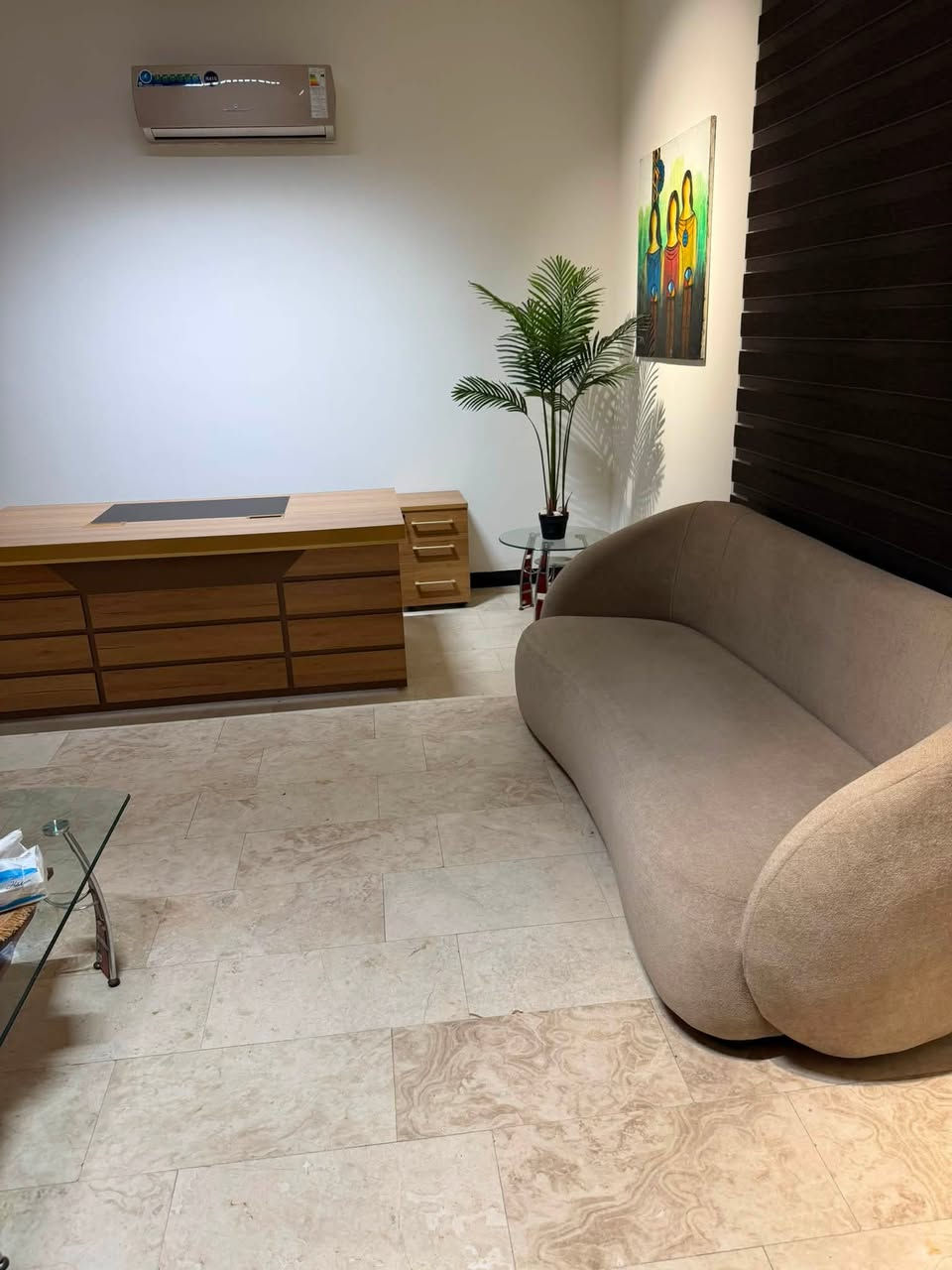 ميز مكتب للبيع نظيف جدااا 3 قطع
مستعجل رايده ب 400 الف 
بغداد المنصور 14 رمضان


**إذا كنت صاحب هذا الإعلان وتريد حذفه لأي سبب، رجاءا أرسل رسالة إلى الدعم الفني**