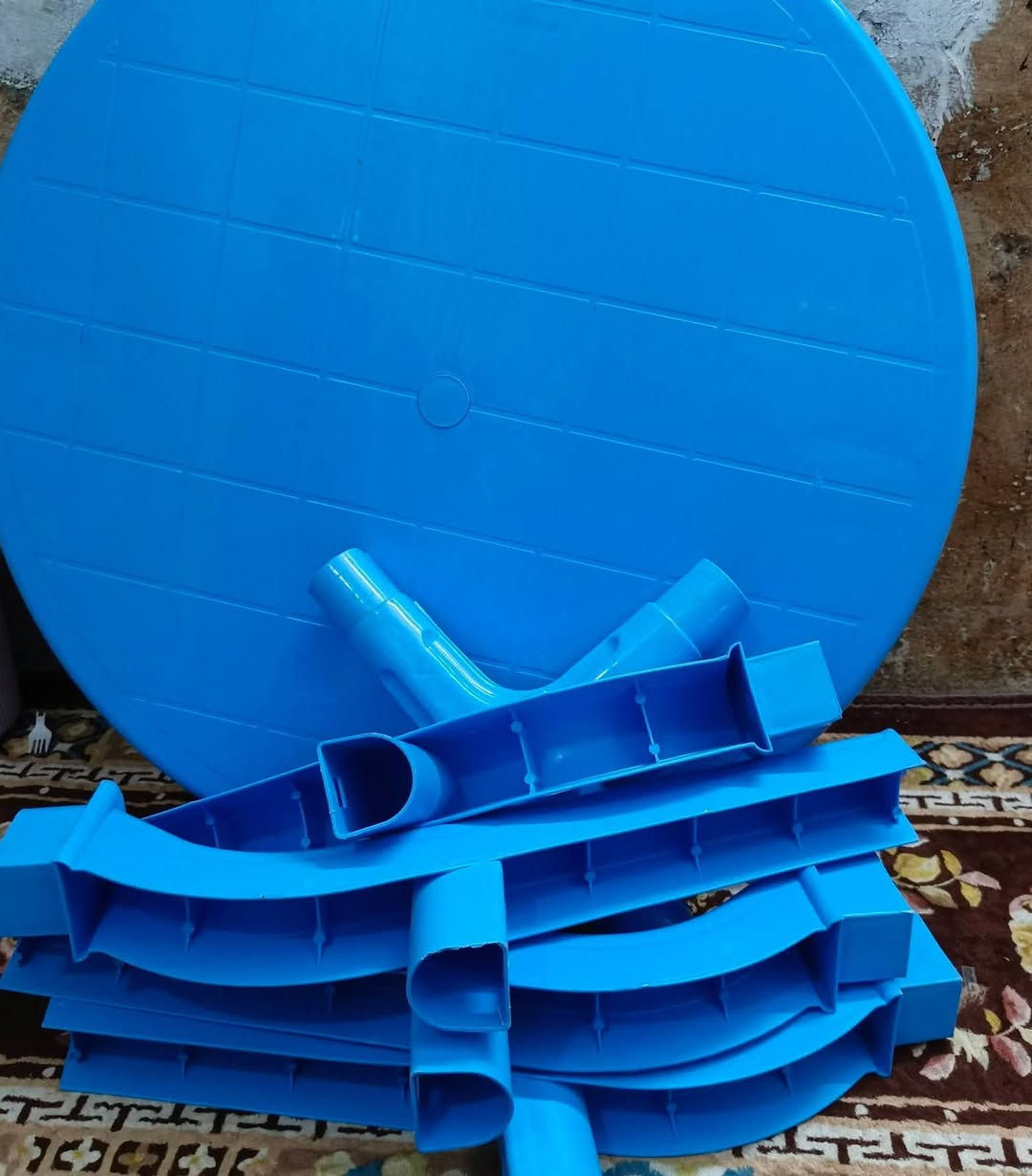 ميز جديد للبيع سعر 20 عنوان حله حي شاوي ***********
