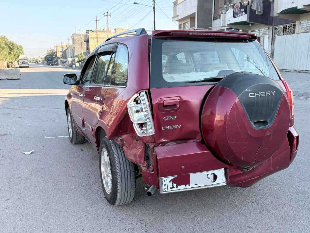 السلام عليكم اخوان للبيع تيكو موديل 2013 رقم الدولي بسمي شرط تحويل رقم ونسويه وهزه كله جديد سياره كير محرك داخل ميكانيك كله شغال سياره بيها حادث وبيعها على حادثه السعر مناسب لشراي للاتصال بل رقم *********** مكان السياره بغداد
