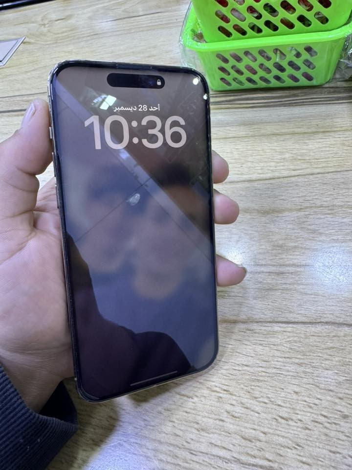 سلام عليكم 14 بدون كارتون وتر 
بطارية 87 ذاكرة 256 بس ضهرة مكسور 
700 وبي شوي مجال ***********.؟
مدينة الصدر
