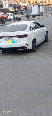 كيا k3 موديل 24 ماشيه 19 طخت صار بيه صبغ جاملغ خلفي عكس سائق وباب خلفي...