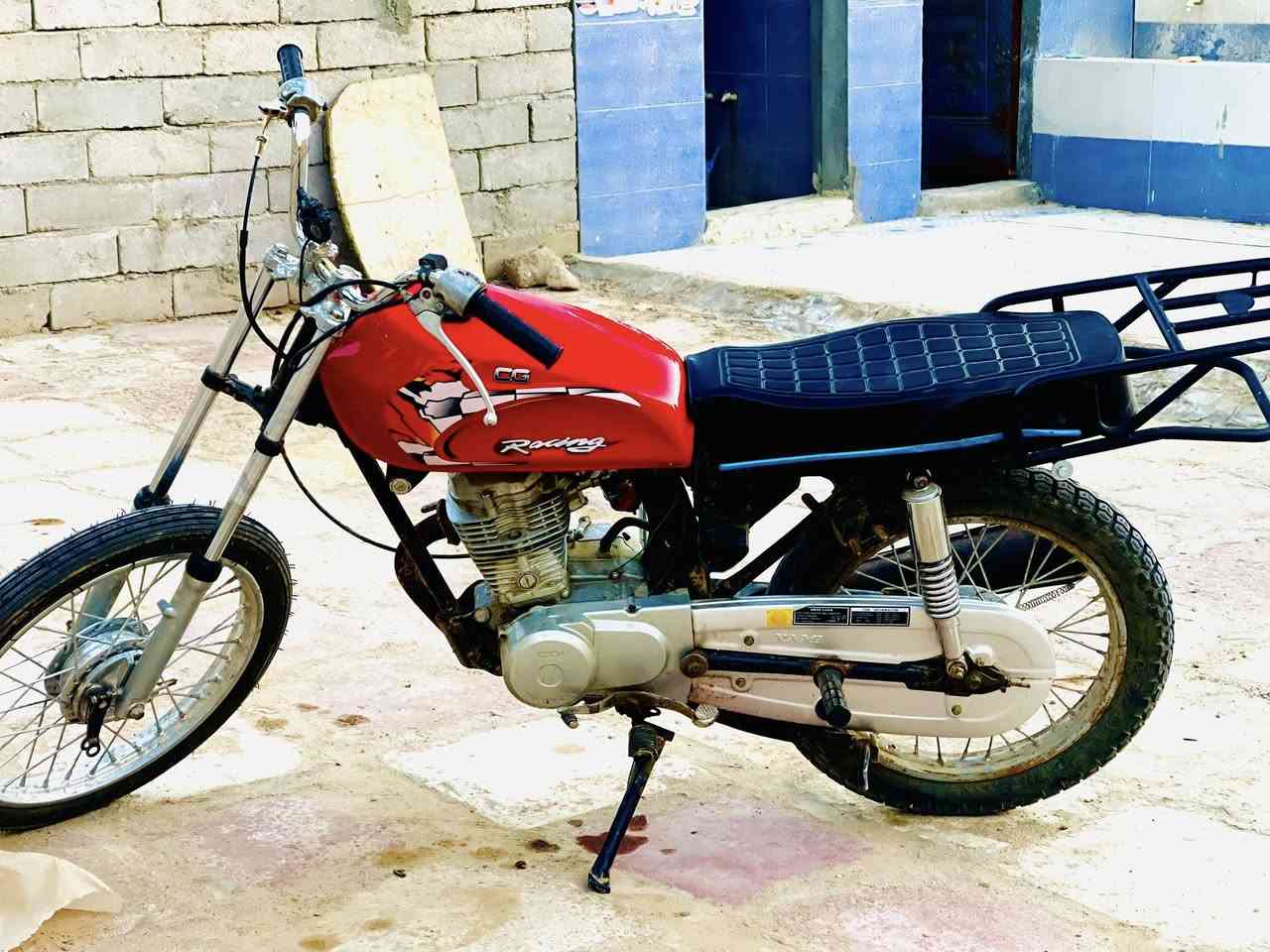 دراجة نامه للبيع موديل22 كلك مبدل بيها بستم فقط دراجة خير من الله معمر بيها غراض كلشي جديد السعر400 وبيه مجال قليل المكان ناصريه مركز
***********
