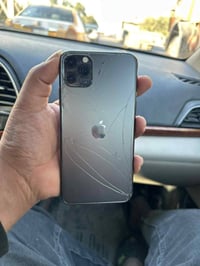 آيفون ١١ برو ماكس • ٦٤ • بطارية ٧١