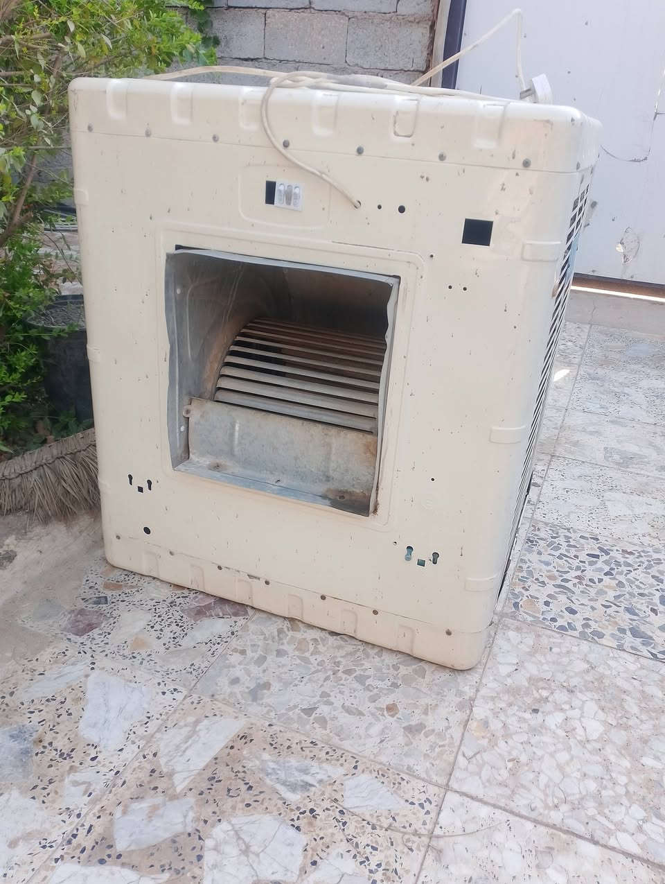 السلام عليكم مبرده للبيع شغاله نضافه فول مكاني كربلاء قرب صيطرت الابراهيمي ‏‪***********‬‏
