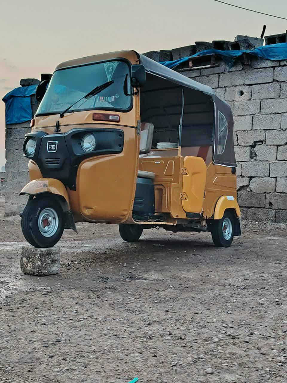 السلام عليكم تكتك ٢١للبيع سعر ٧٣٠٠ وبيها مجال مابيها أي نقص فقط جادر يرادلها رقم وسنويه تحويل ثاني يوم
ملاحظة مكلف بالنشر وهذا رقم راعيها  
***********
