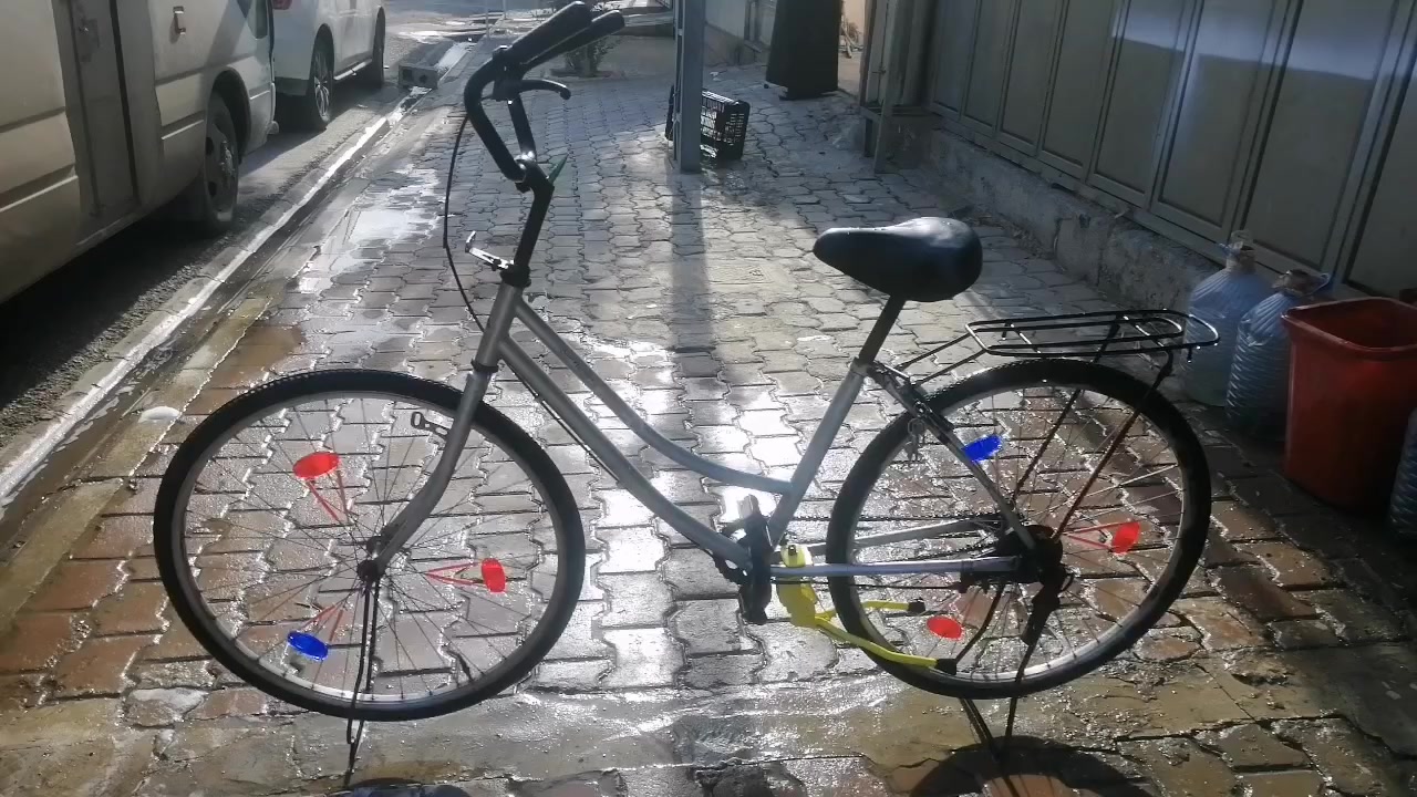 ٠ شباب بايسكل للبيع السعر ٣٠ الخاص موجود رقم الهاتف ***********
