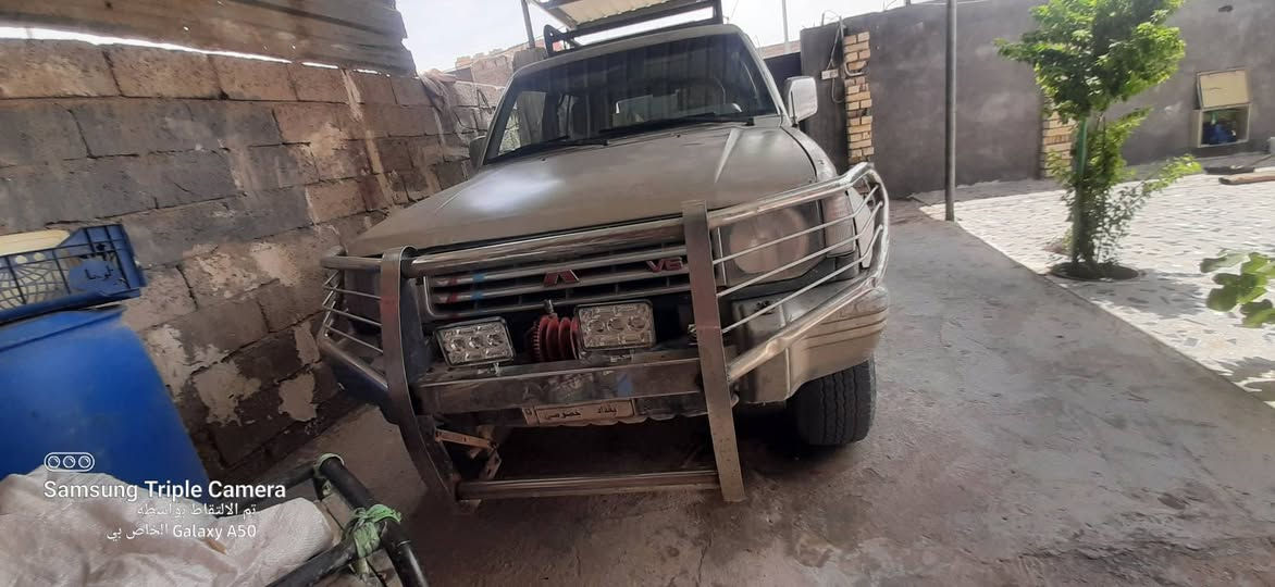 باجيرو ميستبوشي موديل ٩٣ محور محرك فيفتي رقم بغداد  سعر ٤٠      ***********   واسط الصويره
