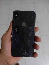 آيفون XS ماكس • ٢٥٦ • ضهره مكسور