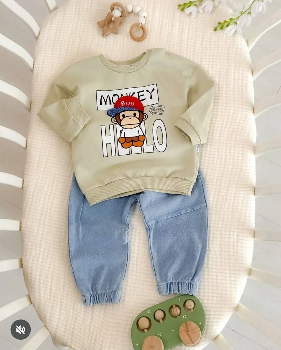 مو بس بدلة… هاي جرعة كيوت مركّزة 😍🐵💙
طقم ولادي يجنن ✨
بلوزة بطبعة MONKEY اللطيفة 🐒
وياها بنطرون جينز مريح وعملي 👖
ألوان تهبل (أزرق – سكري – سماوي – أصفر – أبيض – رمادي)
ستايل مرتب يخلي ابنك نجم الطلعة 🌟
مريح، عملي، ويصلح للطلعات  والزيارات 👌
للحجز والاستفسار راسلونا خاص 📩
او واتساب ***********
للاتصال *********** 
#ملابس_اطفال
#بدلة_ولادي
#ستايل_اطفال
#اطفال_الموصل
#البسه_الكرم_للاطفال
#نعشق_الجمال_بكل_تفاصيله 💙
كيوت من أول نظرة… وستايل من الآخر 🐵💙✨
#بدلة_ولادي #ستايل_اطفال #ملابس_اطفال
