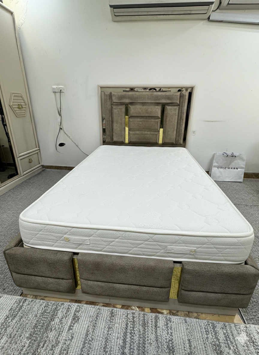 غرفة نوم تركية نظافة (١٠٠٪؜)  (ام النفر ) شبابية
للتواصل ع الخاص


**إذا كنت صاحب هذا الإعلان وتريد حذفه لأي سبب، رجاءا أرسل رسالة إلى الدعم الفني**