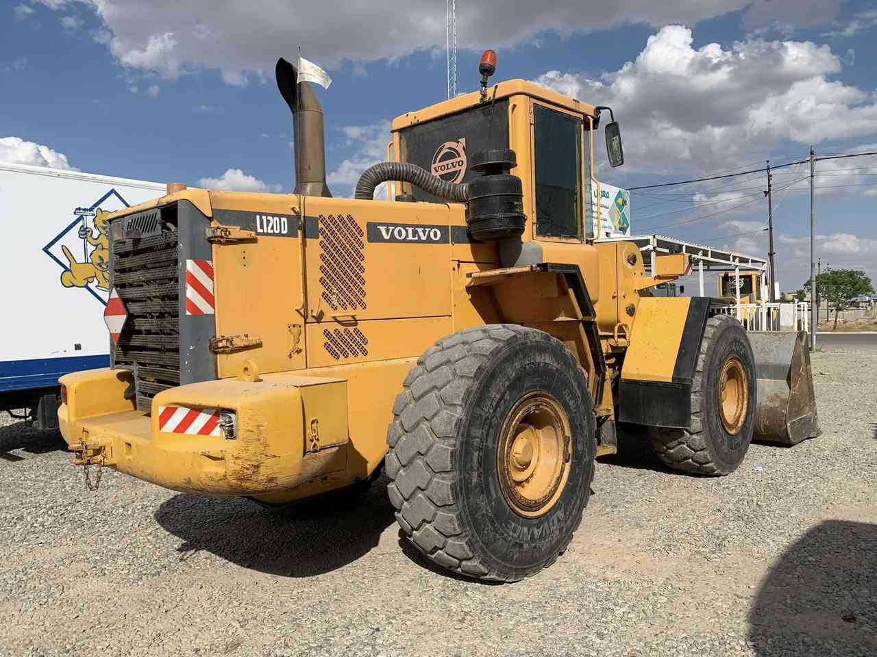 شفل فالفو حجم L120D نظيف وجاهز فقط محرك مفتوح وبشرط لا صرف ولا بخار كير واكسلات بشرط ومضخات بشرط صبغ اوربا بيها كم قطعه ومكفول كفالة عامة رقم اربيل سنوية جديدة

موديل / 2000

السعر / 430$

اوقات الاتصال من ساعة 9:00 صباحاً حتى ساعة 8:00 مساءاً

بإدارة / سفيان 

***********

***********

***********

عنوان / كركوك معارض شارع المطار مقابل جسر واحد حزيران قرب محطة الانوار 

@إشارة
