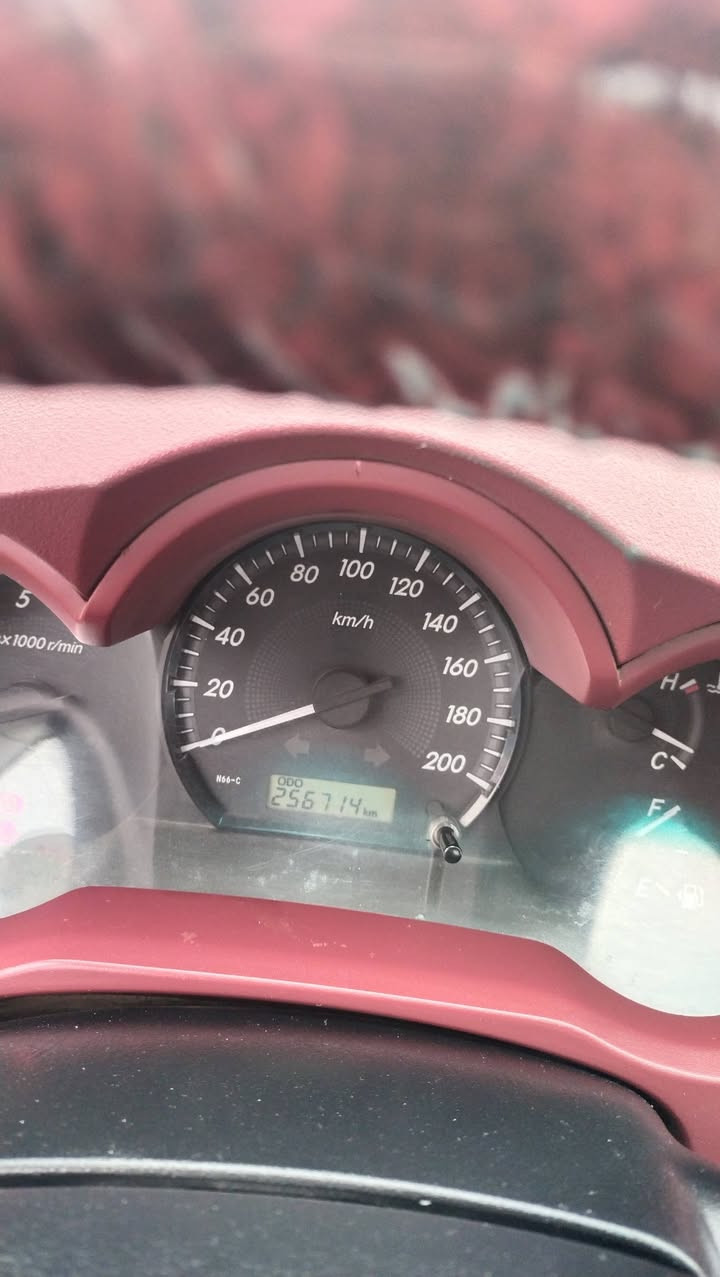 2014 جيهان
هى من نيه  ته له فون بو خاوه نه كه ى بكه
له چه مچه ماله
***********
***********
