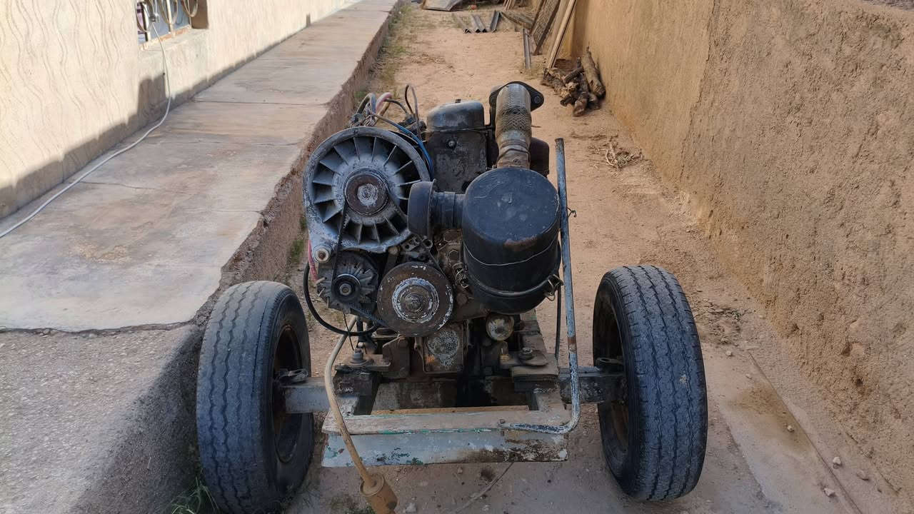 يوجد مولد دويز شغال سلف بستمين  نضافه مثل ما موضح استخدام قيليل   *********** صاحب المولد

