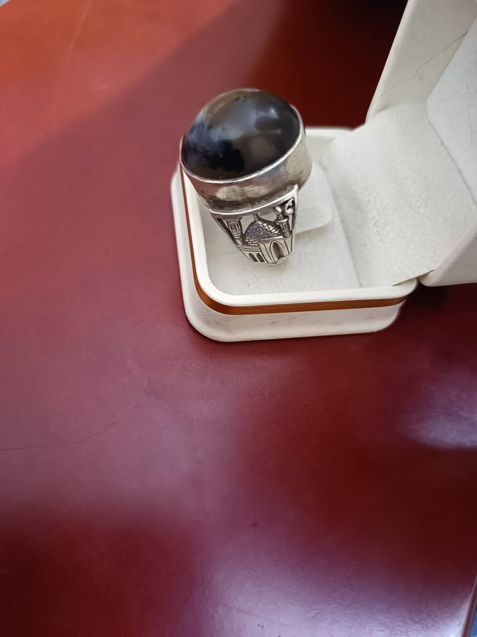 خاتم عقيق يماني شجري
***********
