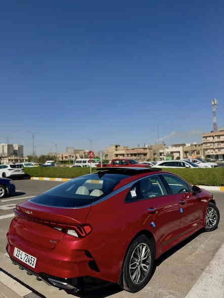 🚗 للبيع | كيا K5 خليجي موديل 2023
📍 الرقم: أربيل

📍 الموقع الحالي: بغداد – السيدية

📏 المسافة المقطوعة: 43,000 كم فقط

🔹 المواصفات:

 • محرك 4 سلندر 2000 

 • فتحة بانوراما طكتين

 • تشغيل بصمة / دخول ذكي

 • بصمة أبواب + بصمة صندوق

 • مقاعد جلد فاخرة

 • كرسي كهرباء

 • تبريد مقاعد أمامي وخلفي (قطعتين)

 • تحكم داخلي لمس (شاشة لمس وسطية)

 • شاشة جبيرة + شاشة أعطال

 • كاميرا خلفية

 • رادار أمامي وتحذير تصادم

 • حساسات أمامية وخلفية

 • مرايا جانبية كهربائية مع شفط (مري شفط)

 • إشارة بالمراية

 • أنوار LED أمامية وخلفية

 • مثبت سرعة وتحكم طارة

 • نظام المحافظة على المسار

 • تكييف أوتوماتيك مزدوج المناطق

🧾 السيارة خالية من الحوادث وبحالة الوكالة فقط رصعه ومصلحه 

🛠️ الصيانة منتظمة

💰 السعر: 22,000 دولار (قابل للتفاوض شي قليل)

📞 للتواصل: على الخاص أو واتساب او الاتصال على الرقم 

***********

