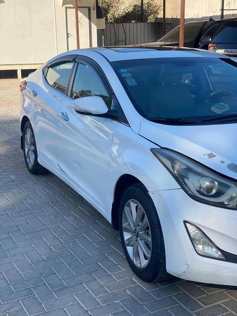 سيارة النترا موديل 2015 موصفات 16 سيارة فول ماعدا بصمة مكفولة من الضربة والصبغ بيها شوي بارد 
***********
