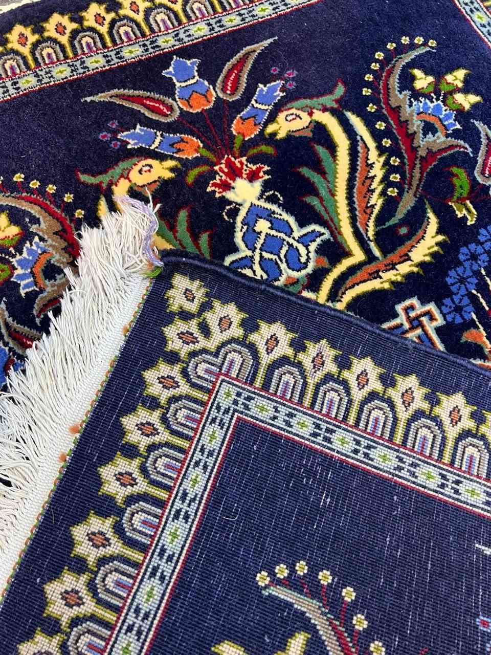 القياس 97 ب 74 سنتم
كاشان تابلو بشتي  ايراني شغل يدوي قديم 
صوف بالكامل السعر 190 نهائي


**إذا كنت صاحب هذا الإعلان وتريد حذفه لأي سبب، رجاءا أرسل رسالة إلى الدعم الفني**