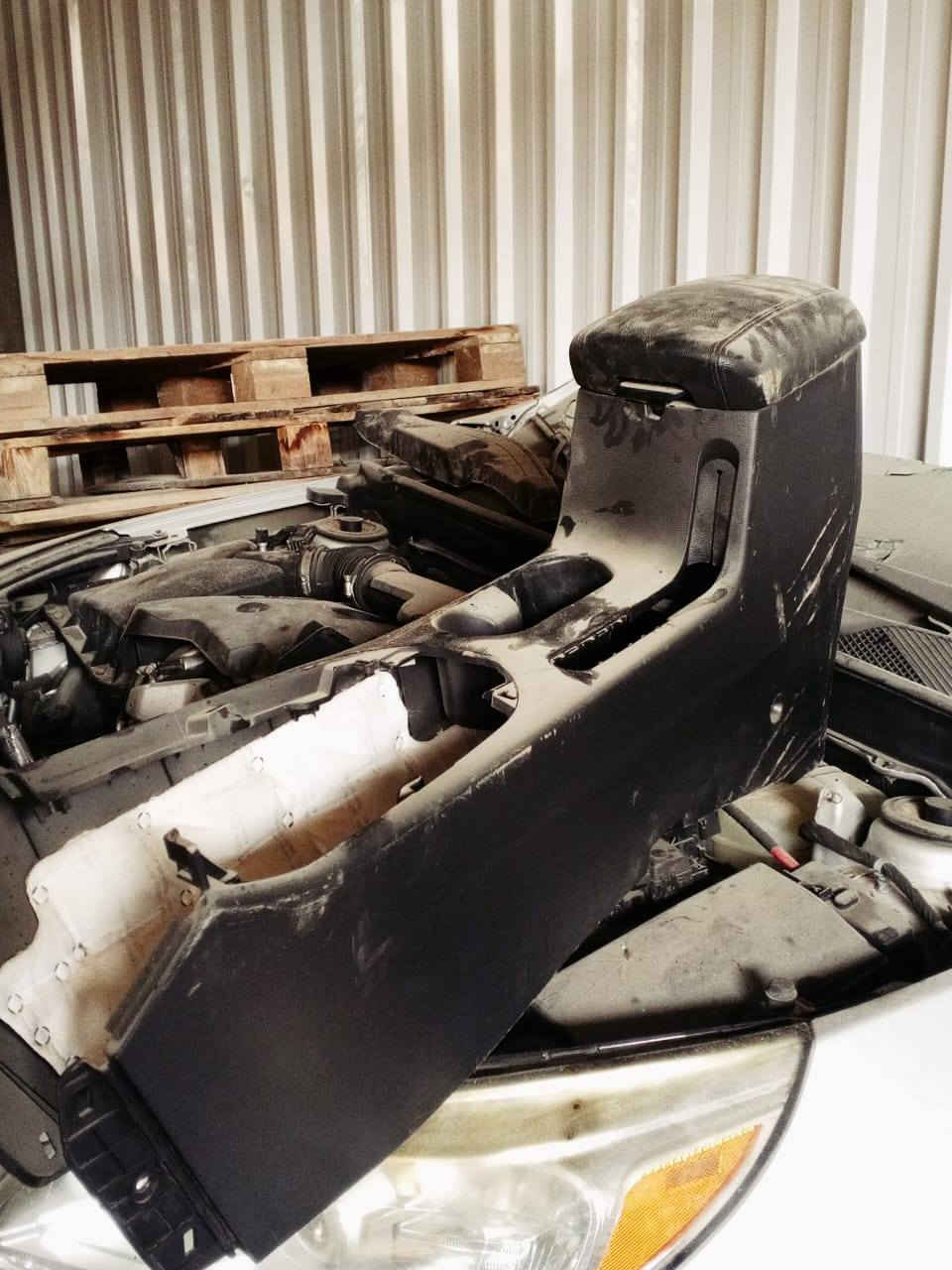 ﺟملة--مفرد‼️
🌹🌹كية رندو 2016 ~~سيارة كاملة ابيع جملة او مفرد 🌹🌹
مثل ما واضح بل صور (سيارة نضيفة ضررها فقط دعامية امامية ‼️)  مكينة GDi
للتواصل ***********
*********** ❗تواصل فقط واتساب متواجد❗
