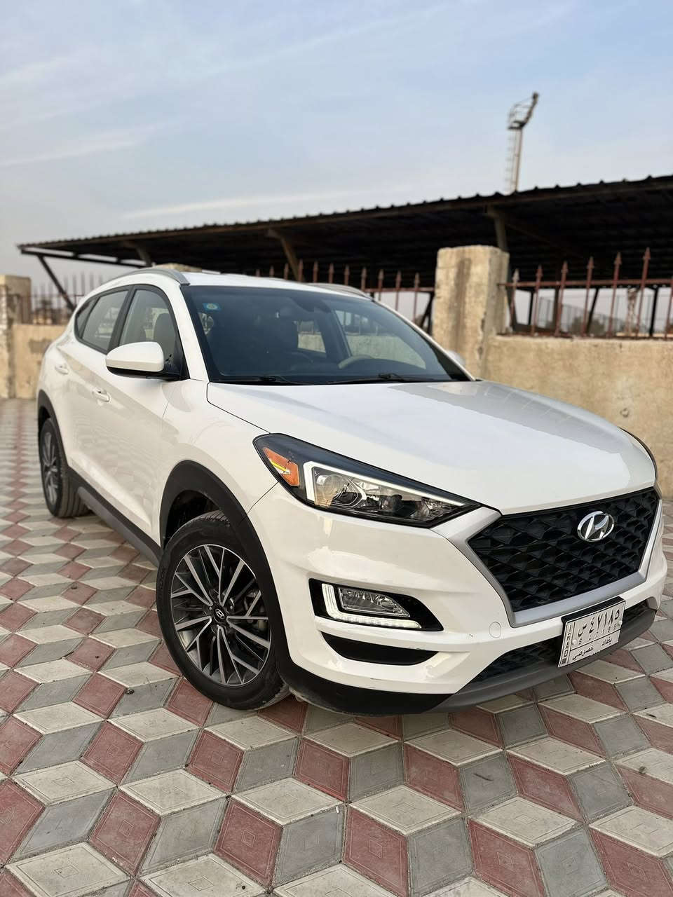 سلام عليكم توسان 2021
رقم بغداد تحويل ثاني يوم
مكفوله كفاله عامه  حته من البارد سونار ابيض شرط 
ماشيه 39 حقيقي شرط الفحص 
جديده بمعنى الكلمه
موصفات:  بصمه تشغيل 
بصمه ابواب
رادارات جانبيه 
اشاير بلمري
تبريد قطعتين 
اوتو هولد
سايد بريك بصمه 
وباقي الموصفات كدامك 
مكينه 2400
سياره تخم تاير جديد
عليه منضومه زنون
السياره وارد امريكي حادثه كسر دعاميه خلفيه فقط كلين يعني  سونار وصور الحادث بلمنشور
مكاني ديالى بعقوبه 
للاستفسار ***********
***********
