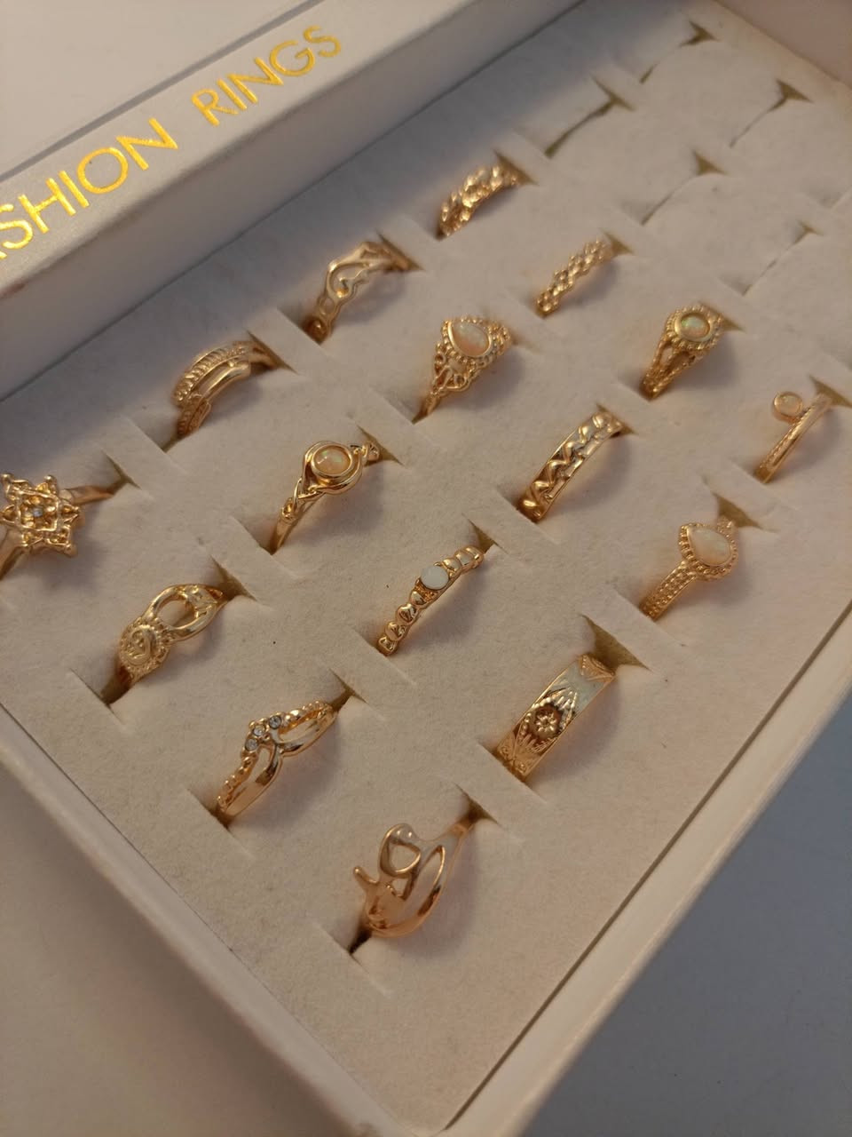 السلام عليكم، عندي اكسسوارات مسويه عليهم تخفيض القطعه على  1000 و 2000 ، لحكو قطع محدودة✨


**إذا كنت صاحب هذا الإعلان وتريد حذفه لأي سبب، رجاءا أرسل رسالة إلى الدعم الفني**