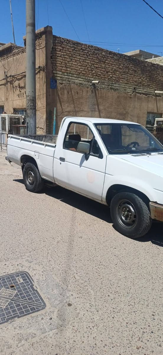 السلام عليكم سياره للبيع بيكم نيسان موديل ١٩٨٩ رقم اتصال*********** رحمانيه الشعله
