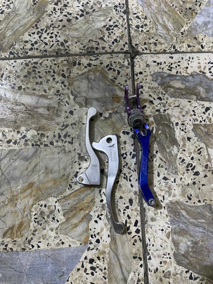 السلام عليكم  من رخصت الادمن غراض سكنس فحل للبيع السعر خاص المكان بغداد حي اور قرب جامع الفردوس فقط واتساب ما ارد هنا ***********
