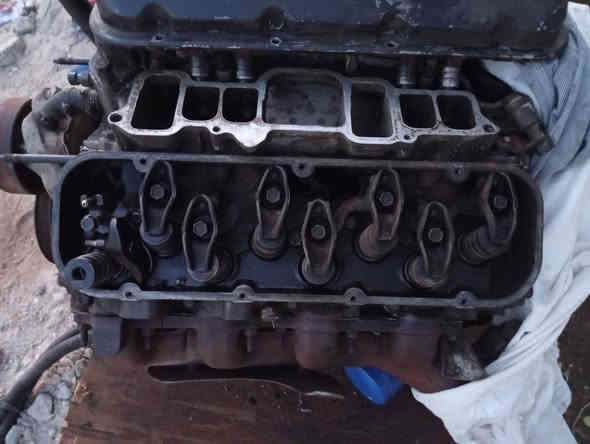 سلام عليكم للبيع محرك 454 هي تفرعاتها كامله مكان البصره الزبير شديت محرك وبقت 
محرك لا يدخن ولا يبخر بس الذراع معوج نزلاتها اديلكو موجود الباور موجود السلف موجود كامل محرك300الف
***********
***********
