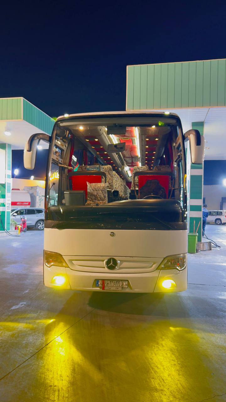 السلام عليكم باص ترافكو للبيع موديل 2014  واقع حال بغداد كير مكينة كفالة تخم تاير مقدم جديد قبل شهر فاتحة عدد الركاب 60 المكان النجف ‏‪***********‬‏
