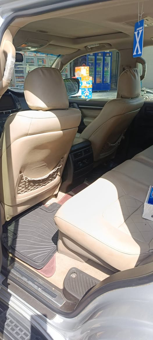 سلام عليكم من رخصة مدير الكروب لاندكروز موديل 11ستينيه بيه رش أربعة قطع اثر جراد والكصه والفيديو موجود قبل الرش  بدون حادث سعر280مراوس فقط تاهو أوباما أو بيكب امريكي رقم بغدادالاتصال***********
