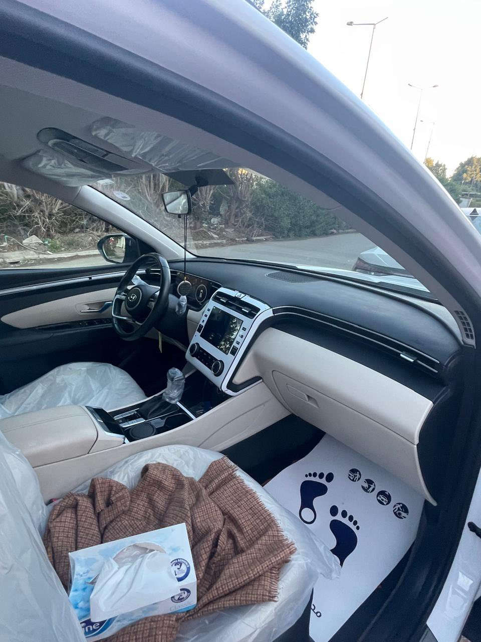 توسان  ٢٠٢٤   خليجي مكفوله   نضيفه جدآ  ماشيه  ١٨ الف   مستلميه زيرو عل ايد وحده السعر ٢٢٠$  وبيه مجال  بعد المعاينه   مكان السياره بغداد حي القادسيه ( الي يحب يستفسر اكثر يتصل  مكلف بل نشر )
***********
