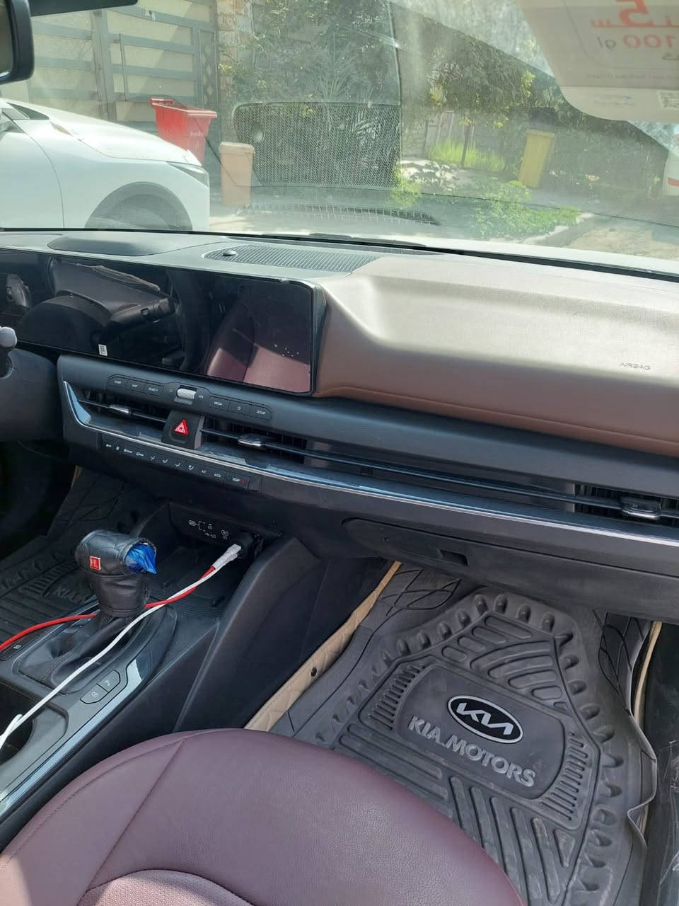 للبيع k4 خليجي 2025 ضمان الدوليه مكفوله كفاله عامه من اي شخط ورصعه / ماشيه 9 / داخل مغلفه جلد / بصمه / موقعي بغداد حي العدل / السعر 196$ وبي مجال بسيط / اتصال ***********
