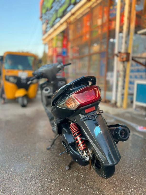 سلام عليكم دراجه سكنس فحل 140 دراجه كفاله عامه مكينه خرسه بلاديه برغي ممفتوح بيه دراجه كامله كهربائيات كله شغاله شاشه الكترونيه شغاله دراجه رمبه مال جناي السعر ب900 له 25 المكان بغداد حي البتول 
رقم الهاتف ***********
