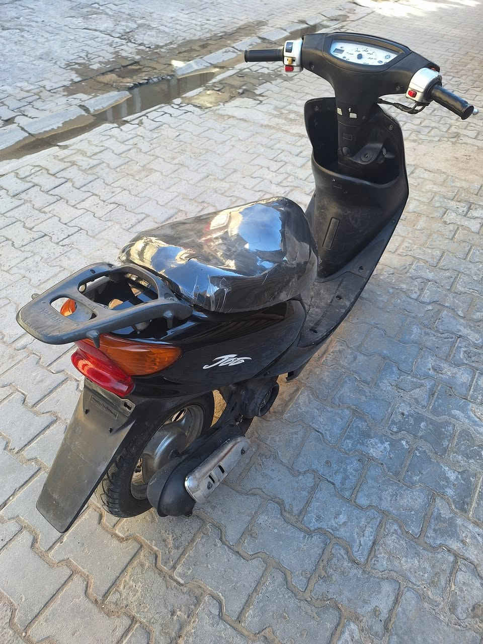 يااللة سلام عليكم شباب اقرو المنشور قبل لتخابرني ✋️
دراجةعصفورية ياباني  رمبة رمبة جديدة للبيع سرعتهة 60 نكرة سلف هندر اشاير يمنه ويسرة هورن عالي لايت عالي وناصي قفل سكان قفل جنطة ستاند تعليك ستاند صفح كيلو متر وعداد بانزين كلهة شغالة وجديدة  شلعة معدل تشك الكاع مال جناي تاخذهة مني وتترحملي عليهة مكاني بغداد الحرية السعر ٥٠٠ قفل قفل بدون اي عملة الشراي يراسلني خاص او يتصل بالرقم *********** بي واتساب واهلا وسهلا بلجميع

