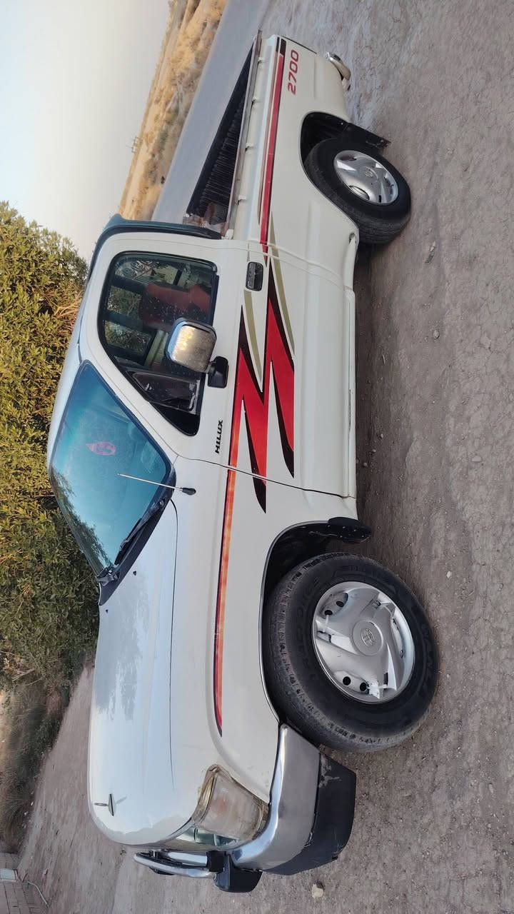 سلام عليكم بيكم 1999 مكفولة من ضربه وتبديل رقم قادسيه نكليزي بسمي كير محرك حداديه جديده تخم تاير جديد السعر 78 وبيها مجال اتصال *********** العنوان الديوانية
