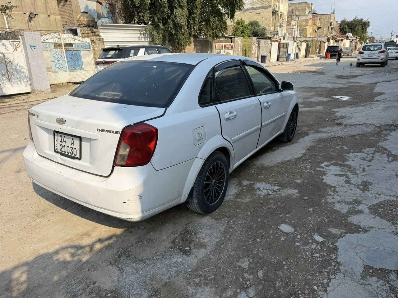 السلام عليكم 
اوبترا موديل 2011 
رقم بصره الجديد  انكليزي تحويل ب كل المحافضات تحويل مباشر
بيهه جاملخ امامي.تبديل والثاني صبغ 
گصه البنيد وگصه القماره رصعات سبب فتح البنيد اثناء السرعه 
السياره عليهه تخم ويل كب اسود 
السياره عليهه شاشه اندرويد 
وعليها كامره خلفيه وماصدات جدد 
السياره مكينه جديده مشدوده عليها تراي للبصره 
كير مكينه كفاله 
تبريد ثلج 
مكانهه السياره بغداد 
السعر 64 ورقه فقط فقط بلاش السياره 

الاتصال ع الرقم 
***********
