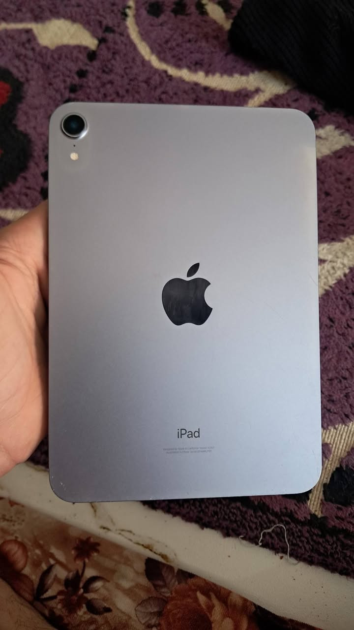 ايباد مني 6 
ذاكره 64
اخو الجديد 
سعر 350 قفل. 
رقمي ***********
