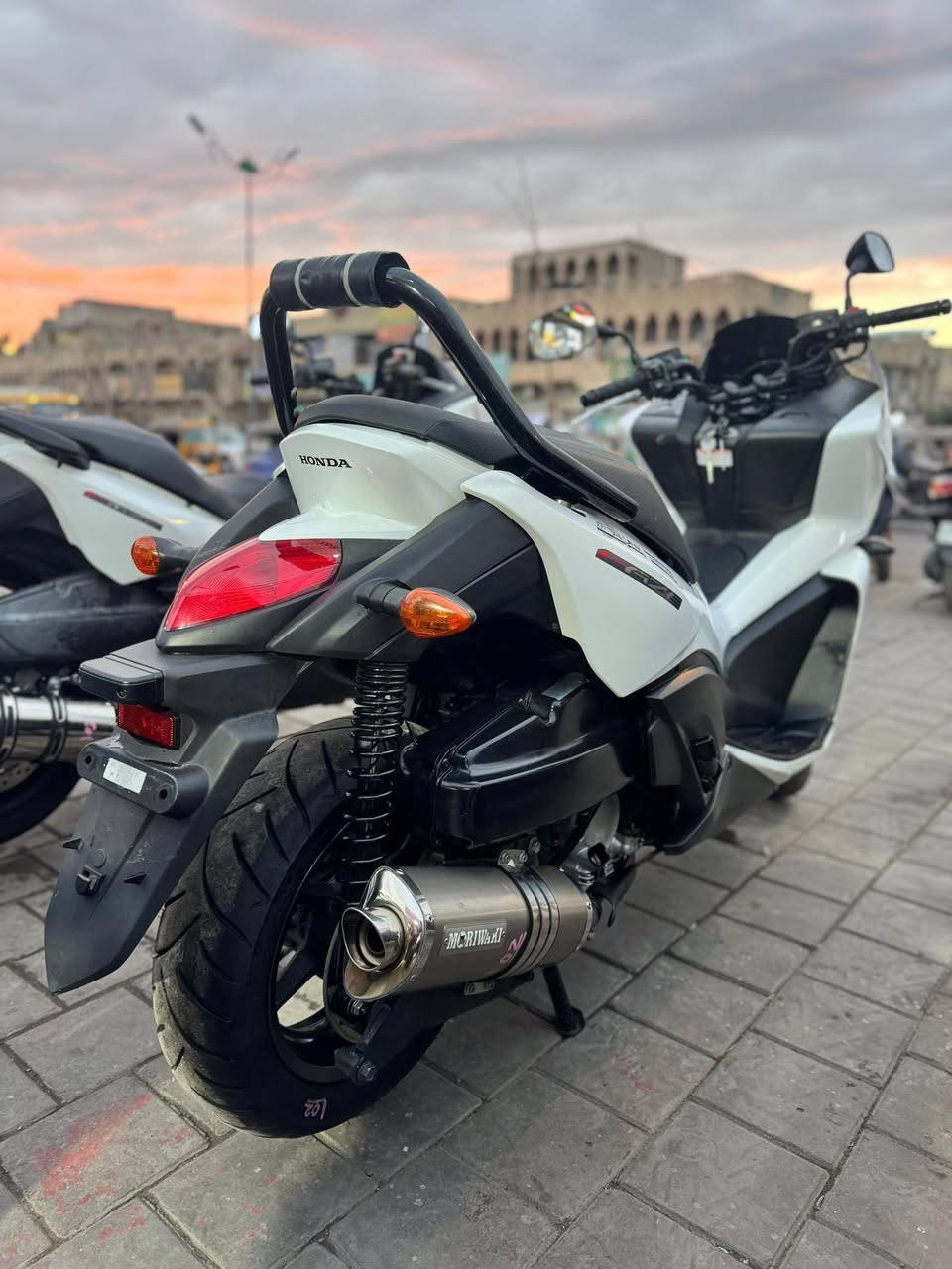 هوندا فاز
العدد 7 قطع 
عرض نهايته السنه 2025 
شرط كل دراجه وصور مزاده والك حق الزبون يطابق ممشاهه  
سعر القطعه 17 
اخوكم علي مدلل 
***********
