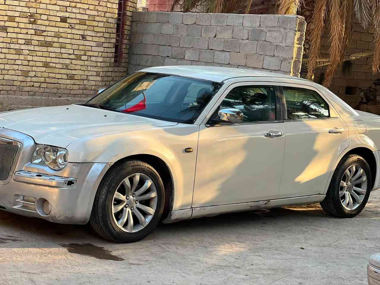 اوباما 10 اصل حاويه كفاله من الكص
متوم شمالي ارقام وسنويه شرط أصليات دك حاسبه وين ماتريد مكينه وكير 3،500 كفاله حداديه جديده تخم تاير جديد دواخل جلد كهربائيات شغالة لايت زنون عالي سياره جاهزه من جميع النواحي 
السعر 33 وبيه مجال 
مكان الشطره ‭***********‬
