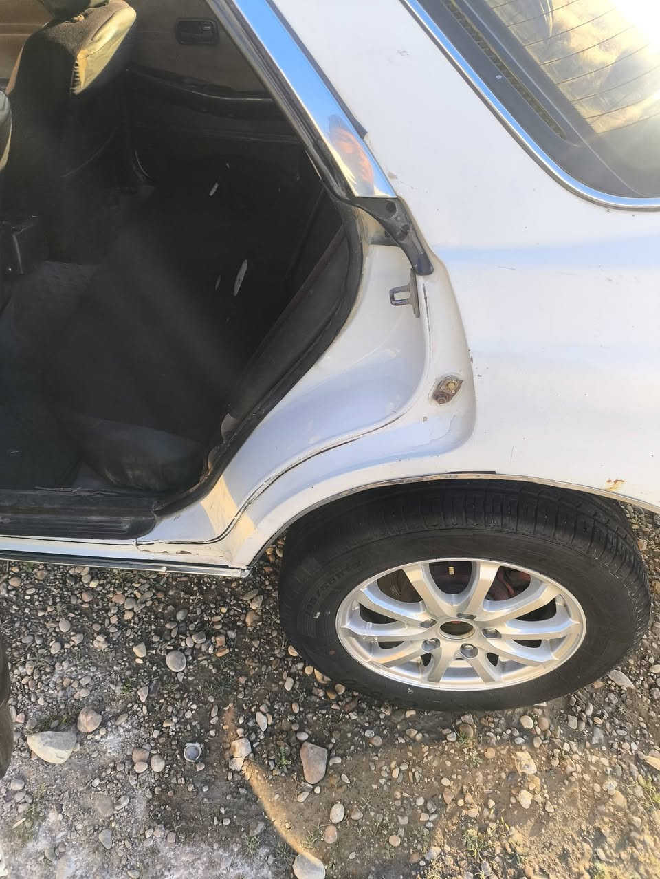 مارك شطح موديل 90 كير مكينة مكفولات تخم تاير جديد صبغ بلادي سنوية صاقط صدر جديد للبيع السعر 35 وبيه مجال العنوان ديالى حمرين ***********
