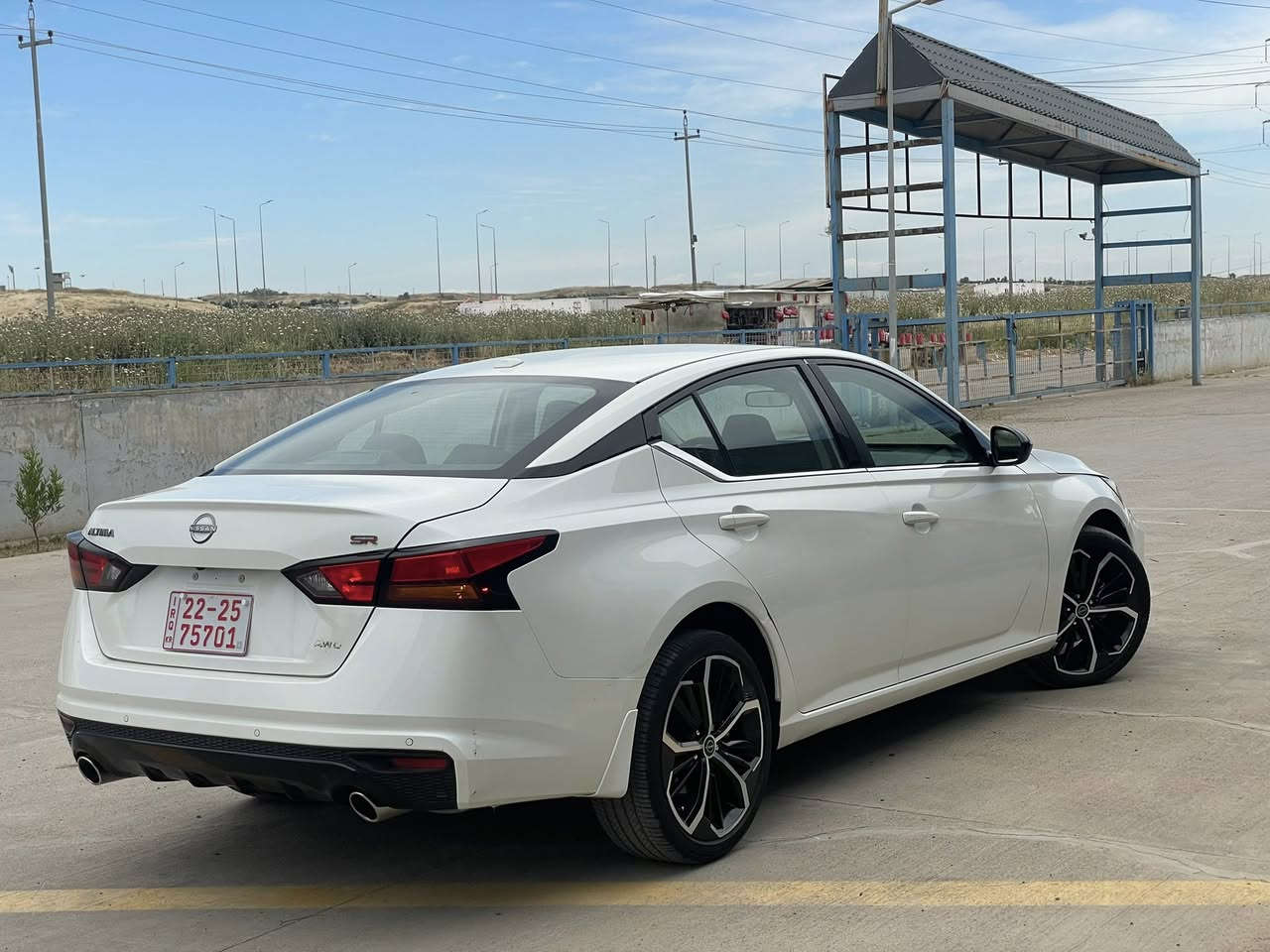 NISSAN ALTIMA 2024. 
SR
 میل 1,000               فول مصفات
سلايد +بصمة+ مرايا رادار+لايت ليد +ليد+سيستم CAR PLAY+٣ مود ايكو و نورمال و سبورت+كهرسي كهربائى كهرسيء تدفية
موبايل شحن +شاشة كبير++٣ نيضام+تبريد قطحتين+لايد
زينون+تحكم ستيرن+هاند بريك بصمة+تعديد سرعة
اربع و نص قطعة صبغ ايرباك ستيرن رجع  سيستم
(سيارة رقم كاتي) بص فحص و هزة جاهز
4 پارچه و نيوى سبوغه فحس و هزه ى بو كراوه 
اربيل: شارع ١٠٠ داخل معارض-
واتس اب موجود///***********////
