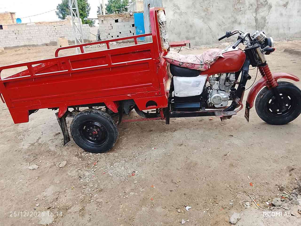 سلام عليكم ستوته جاهزه اي نقص ماعوزه رقم ابيض موديل 9سنويه تريدتحويل تريد وكاله  السعر مليون وميه وبيه مجال المكان قضاء الرفاعي الهاتف ***********
