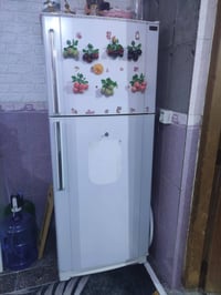 ثلاجه البيع  الرقم 07707632551￼