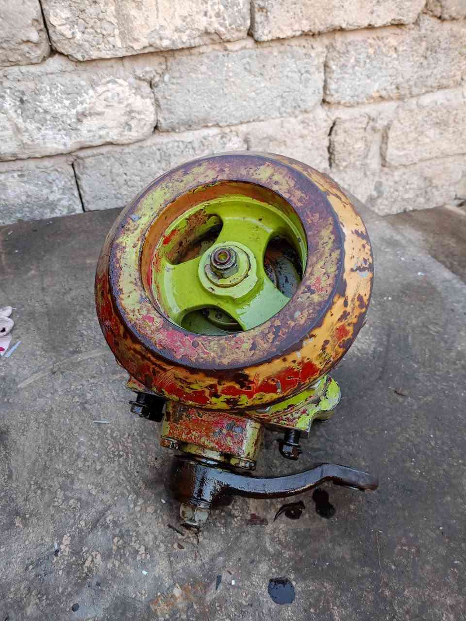 جعموقة راس المنجل مال حاصدة نيوهولند 🌾 شرط اخو جديد استفسار على هذا الرقم ***********...***********
