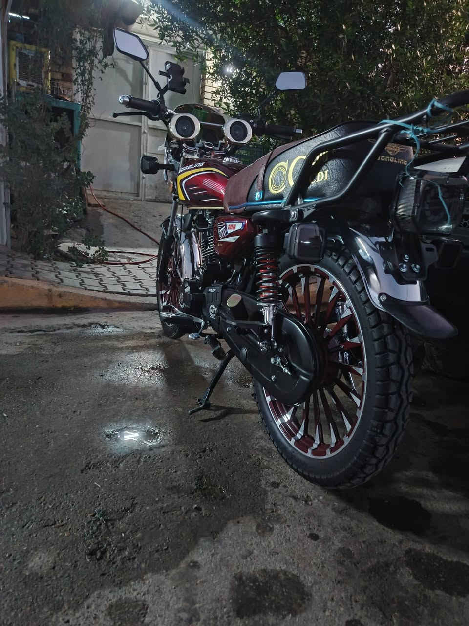 سيفان 26 مكفوله من تاير لتاير مااحجي بعد ***********
