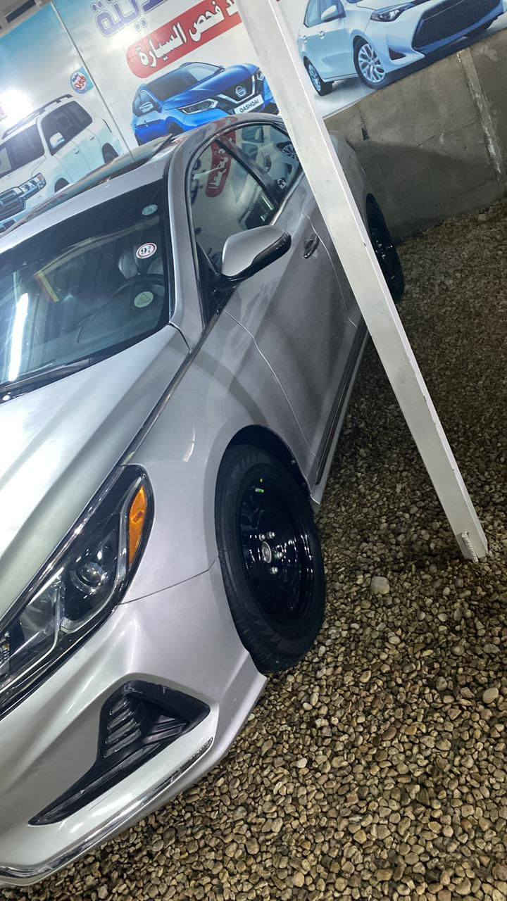 السلام عليكم 

سوناتا 2019🚗  وارد امريكي رقمه نكليزي جديد 
حادثهه جاملغ+بنيد
مضروبه كلير عام  للجماليه 
السعر (120$)
الرقم (***********)
مكاني كربلاء المقدسه
