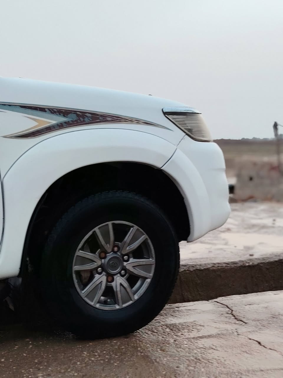 سلام عليكم هايلوكس فورويل 2015كاز كاز رقم اربيل سنويه منتهيه سياره حلوه تخم تايل صدر جديد محرك مكفول العنوان واسط نعمانيه سعر 190وبيها مجال 
رقم ***********بيه واتساب
