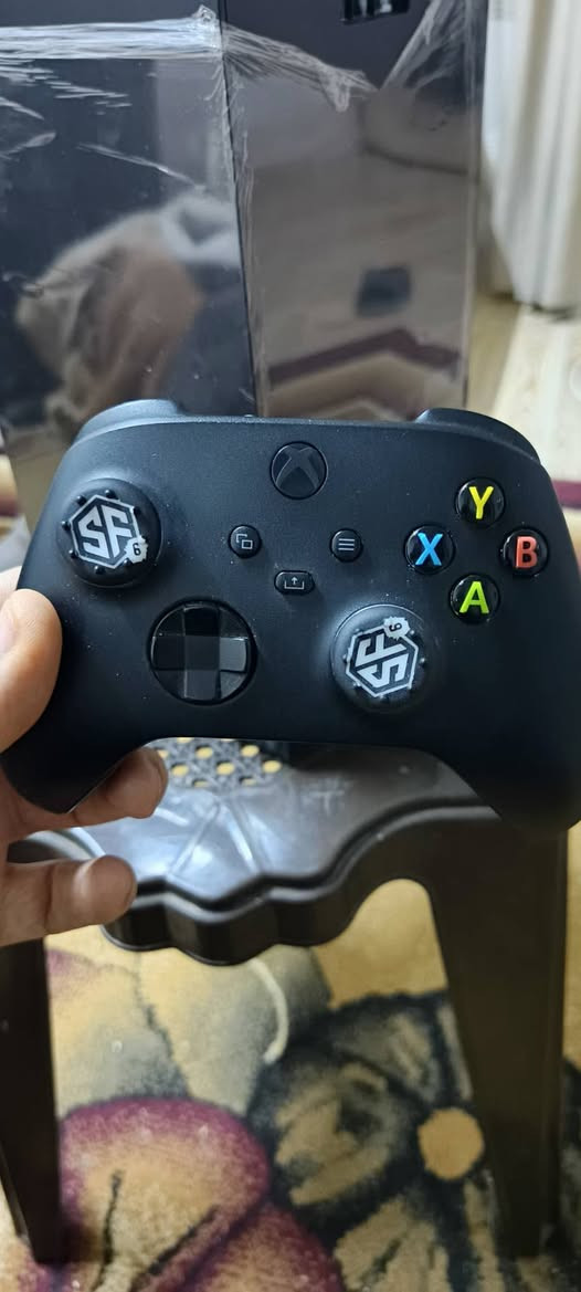 XBOX series x افخم وارقى ماموجود بالسوق حاليا مواصفات راقيه جدا الجهاز واحد تيرا بايت استخدام شخصي قليل جدا الجهاز حرفيا جديد نسخه القرص تجي تفحص وشوف بعينك والجهاز غني عن التعريف بالمواصفات مع الجويستك الاصلي مالته مامفتوح نهائي ستيكر شركة الجويستك والجهاز وعلى الفحص الجهاز يدعم 120 هيرتز حقيقي  السعر 580  وبي مجال للشراي مكاني رابرين للتواصل خاص


**إذا كنت صاحب هذا الإعلان وتريد حذفه لأي سبب، رجاءا أرسل رسالة إلى الدعم الفني**