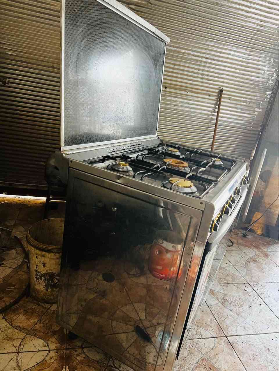 طباخ كريازي 5اعيون كله شغال مابي نقص

5عيون وفرن فوك وجوه 

للبيع اومراوس 

واتساب *********** النجف, العراق
