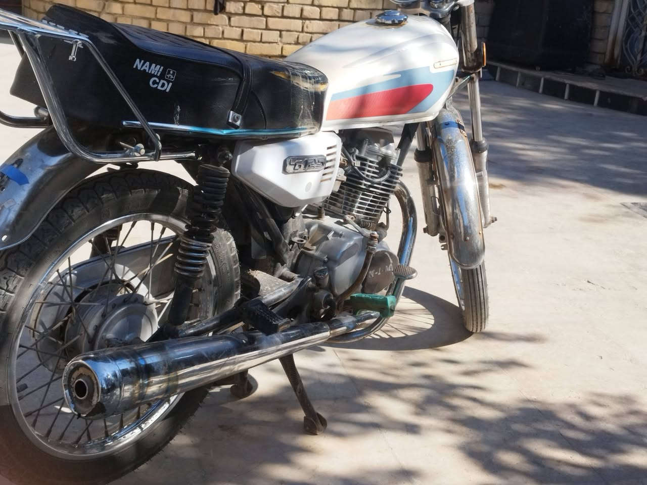 سلام عليكم نامة ادوات جاهزه محرك ناعم كهربائيات شغاله شاصي نضيف بلادي هيه وصندوقها 400 قفل مكان الهوير فلكه الخاص 
***********
